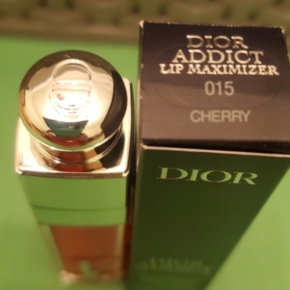 Dior Addict Lip Maximizer Plumping Gloss 015 CHERRY. BNIB - Picture 4 of 6